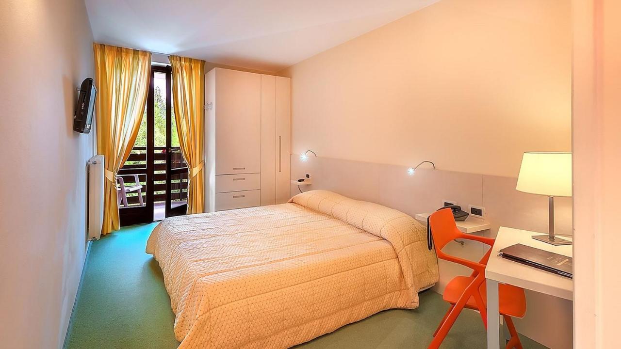Hotel Alaska Folgarida Kültér fotó