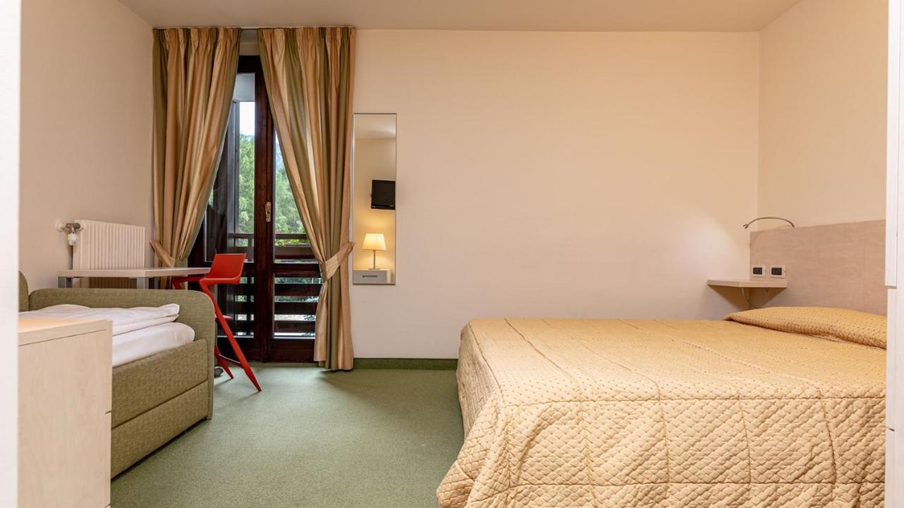 Hotel Alaska Folgarida Kültér fotó