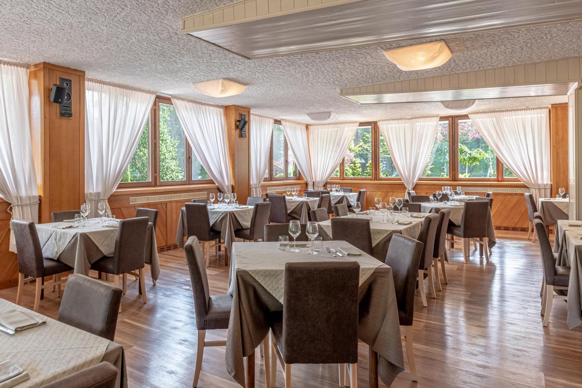 Hotel Alaska Folgarida Kültér fotó