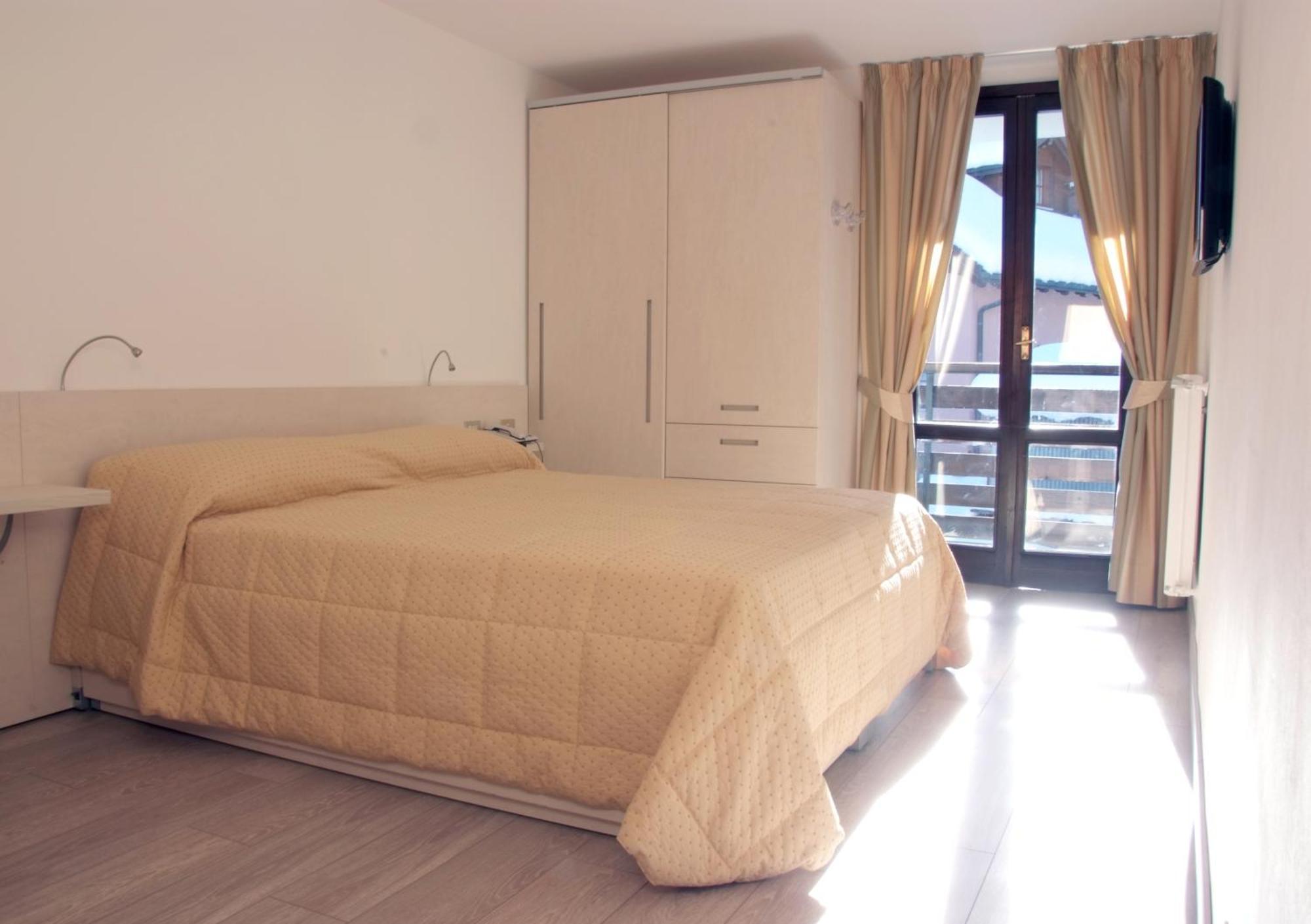 Hotel Alaska Folgarida Kültér fotó