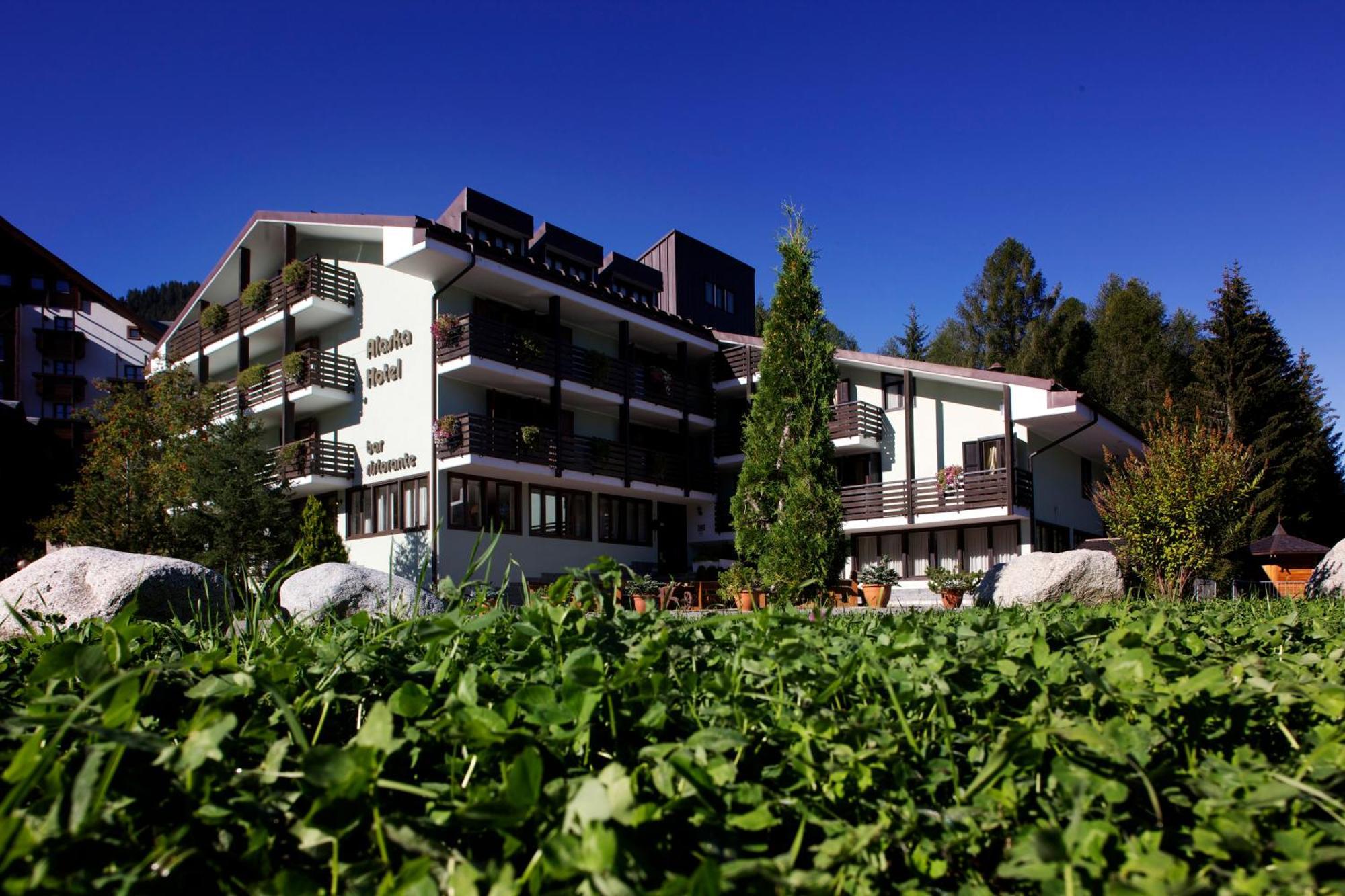 Hotel Alaska Folgarida Kültér fotó