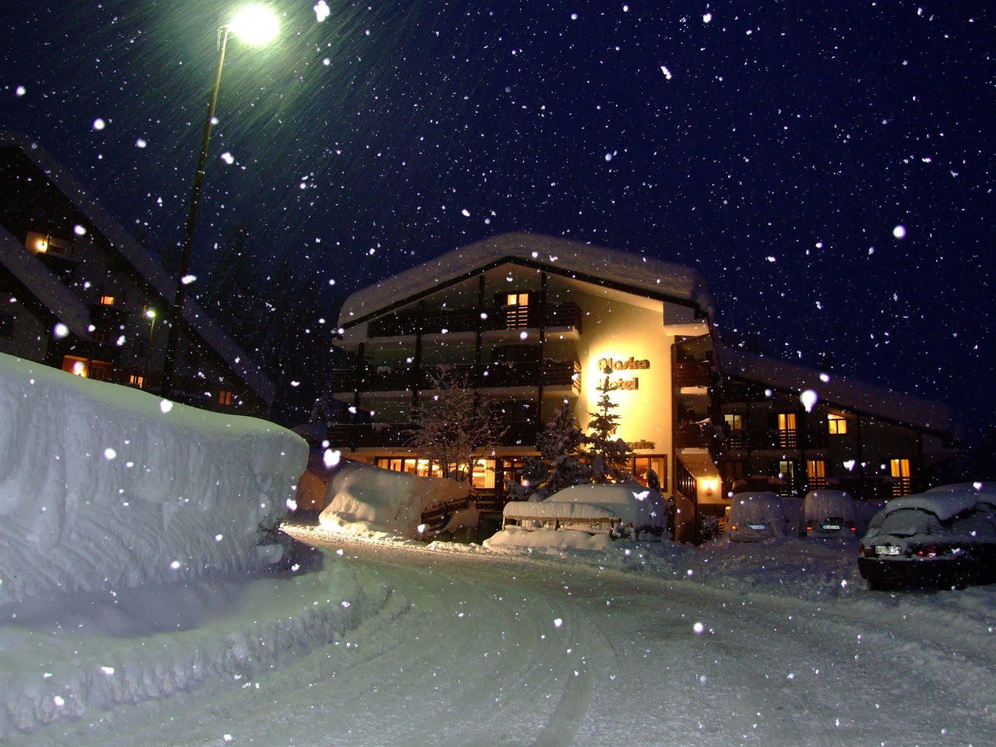 Hotel Alaska Folgarida Kültér fotó
