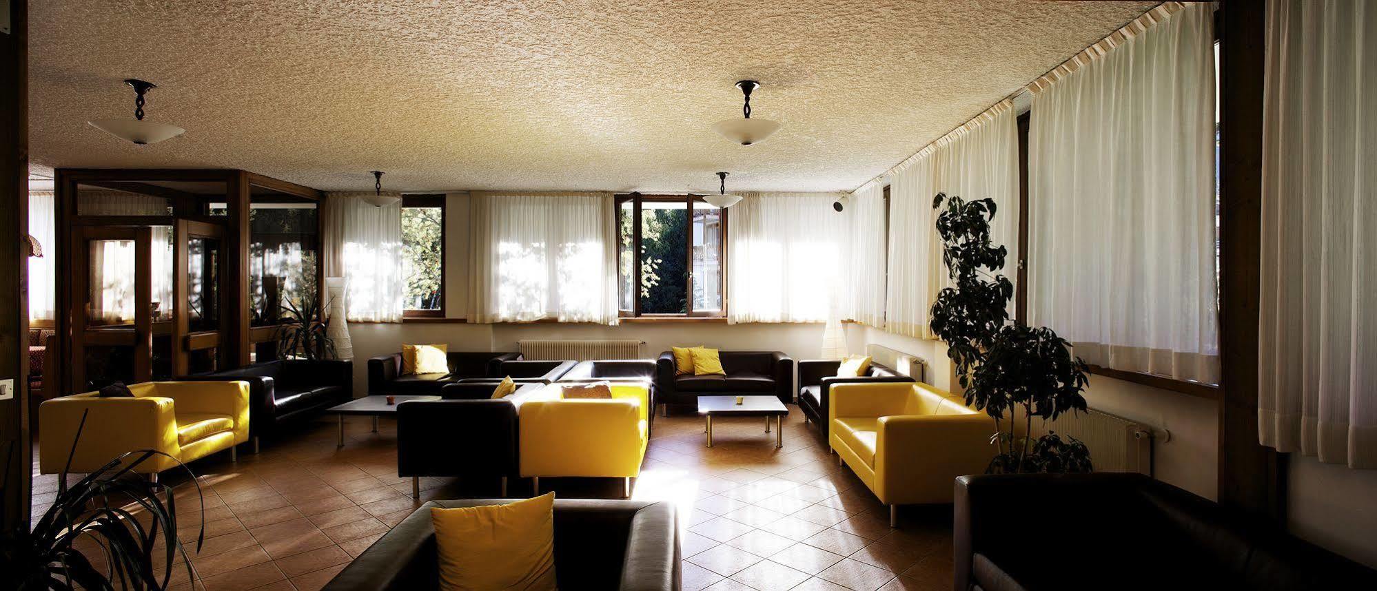 Hotel Alaska Folgarida Kültér fotó